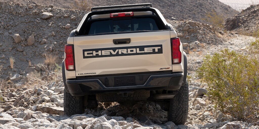 Conoce los kits originales disponibles para camioneta todoterreno Chevrolet Colorado 2025